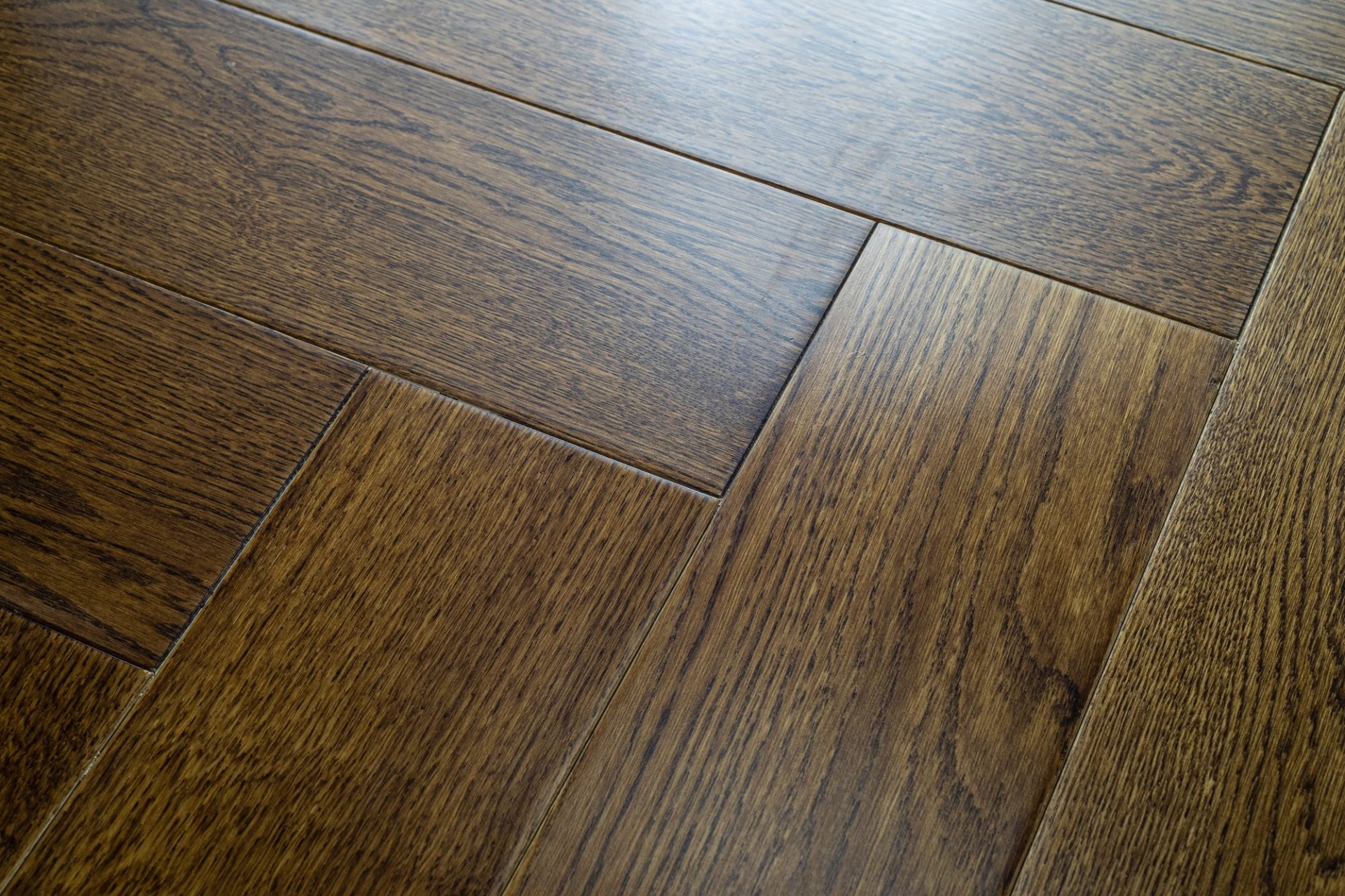 Инженерный паркет «Damy Floor» Ореховый (укладка елочкой) — купить в Адлере